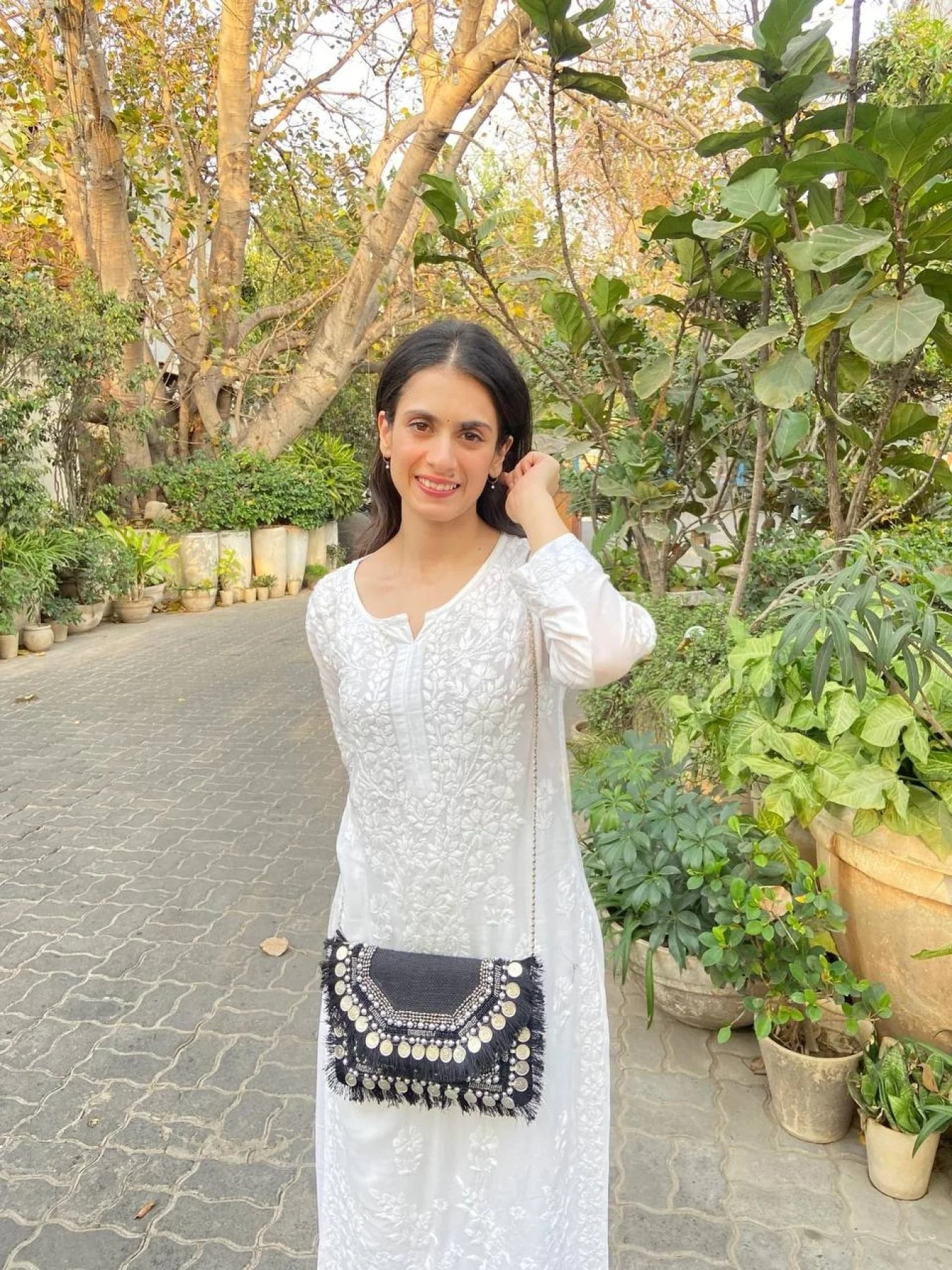 white-cotton-chikankari-kurta